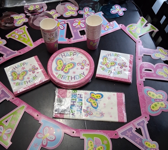 Birthday Supplies For A Little Girl Butterfly Theme - Picture 6 of 8